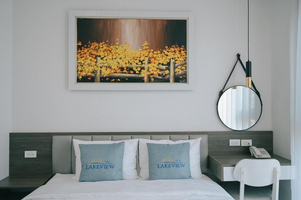 Lake View Hotel Ханой Екстериор снимка