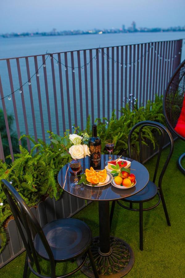 Lake View Hotel Ханой Екстериор снимка
